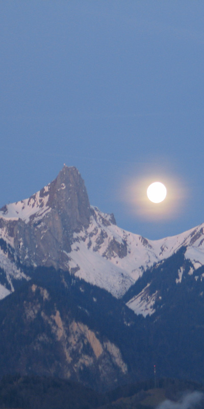 Vollmond über dem Stögu